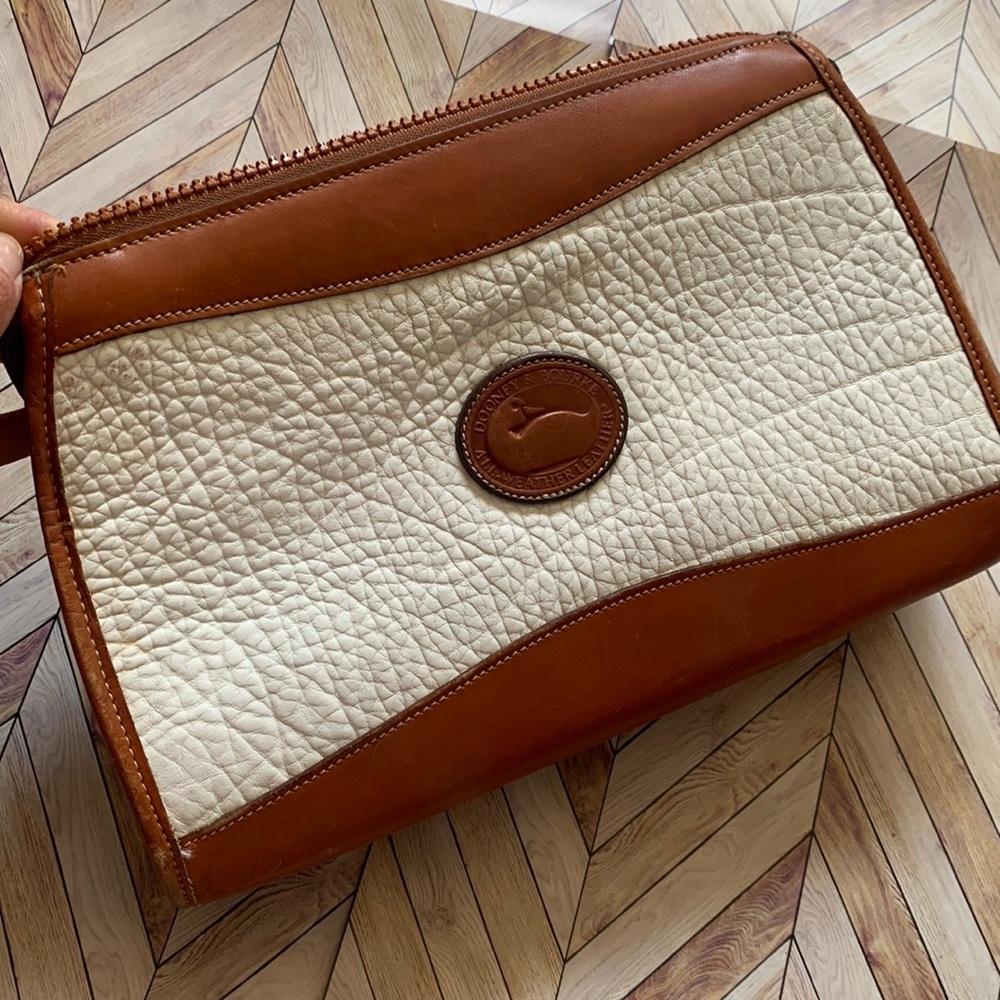 Vintage Dooney & Bourke Shoulder Bag 80’s 90’s Vtg White Tan Flat Duck